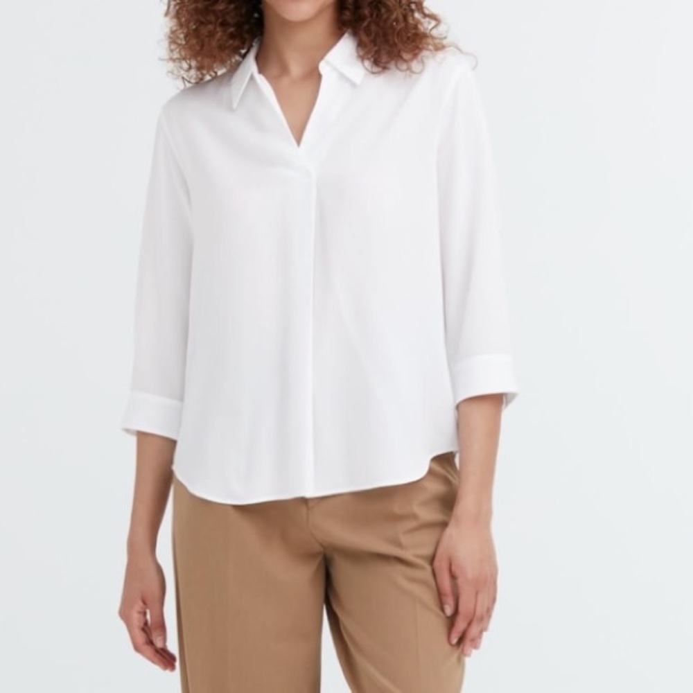 Uniqulo Rayon skipper collar